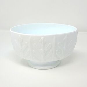 Vintage FTD 1975 white milk glass Oak Leaf oval footed bowl compote‎ planter